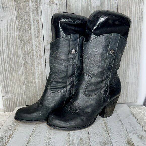 Gianni Bini Shoes - Gianni Bini Black Leather Aces Wild Cowboy Style Boots Size 8.5